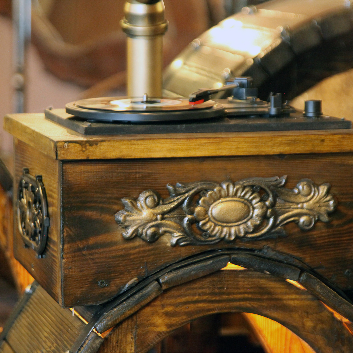 Gramofon Şaraplık
