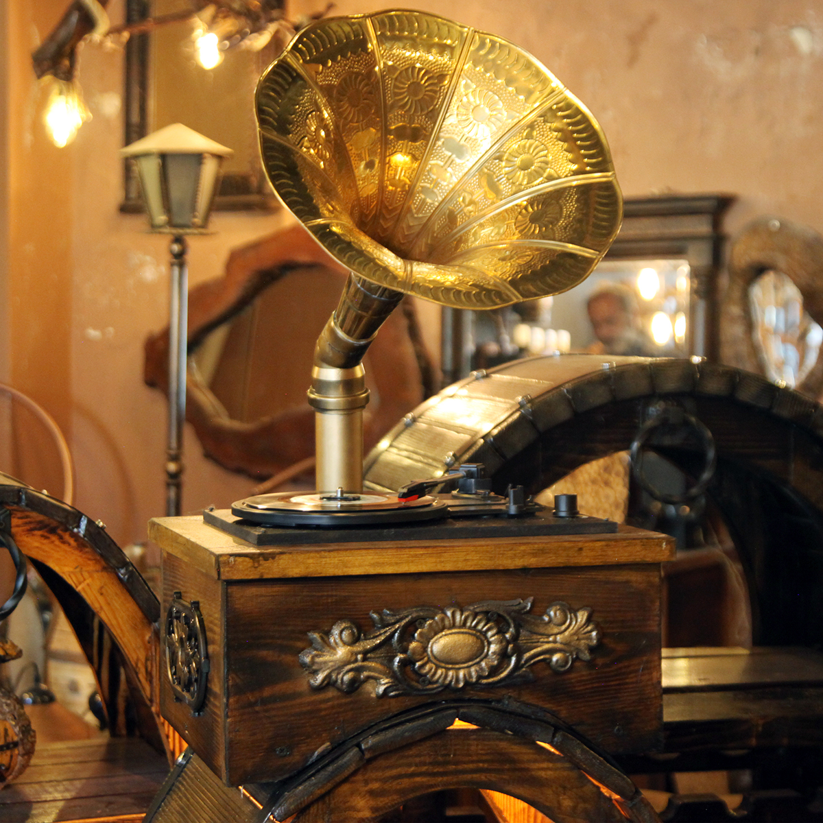 Gramofon Şaraplık
